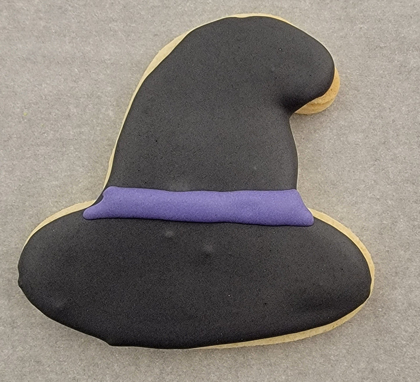 Witches Hats -Sugar Cookie | Halloween cookies online | Halloween cookies in Canada | Halloween cookies in Winnipeg | Cookies online Canada | Cookies online Winnipeg | Cookie shop in Canada | Cookies shop in Winnipeg