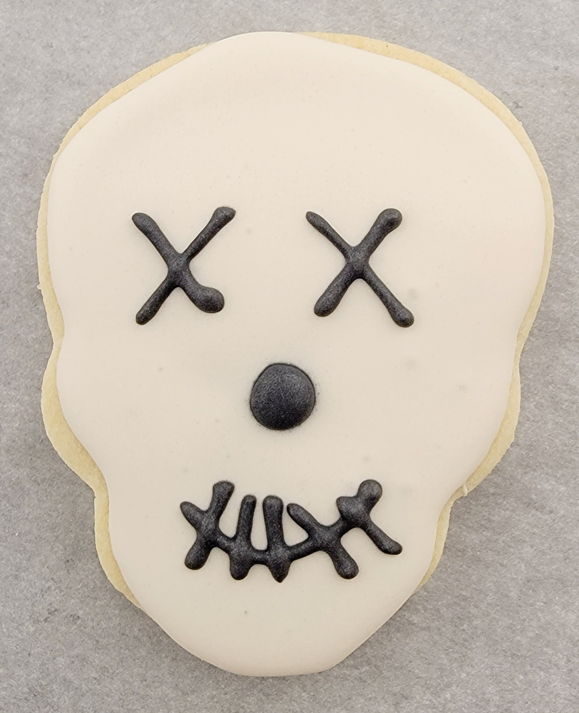 SPOOKY SKULL- SUGAR COOKIE | Skull sugar cookies | Cookies online in Canada | Cookies online in Winnipeg | Cookie shop in Winnipeg | Cookie shop in Winnipeg